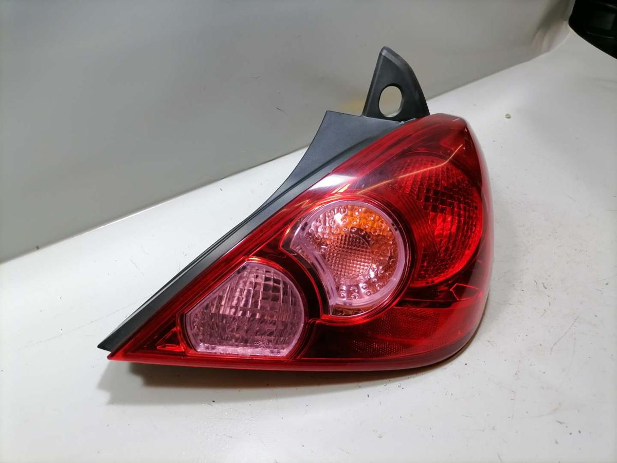 Nissan Tiida original Rücklicht Rückleuchte Schlussleuchte rechts Bj.2007